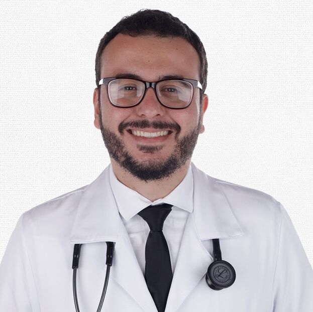 Médico ginecologista Kevin Ferreira